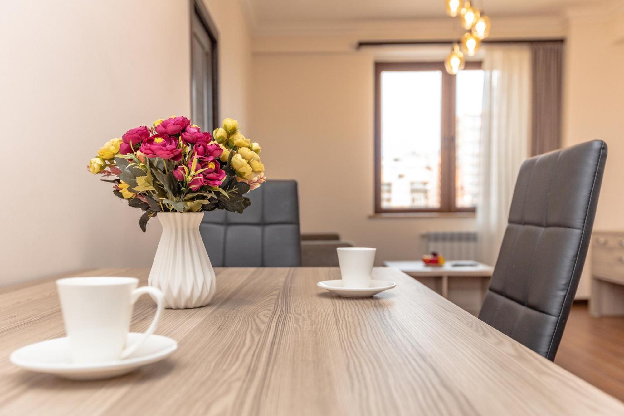 Stay Inn-Apartments On Buzand 17 Γιερεβάν Εξωτερικό φωτογραφία